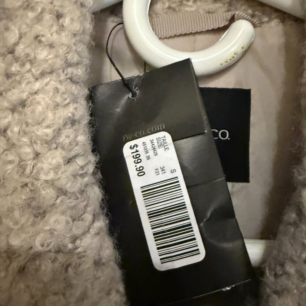 Fall/Winter coat, never worn. - Picture 4 of 4